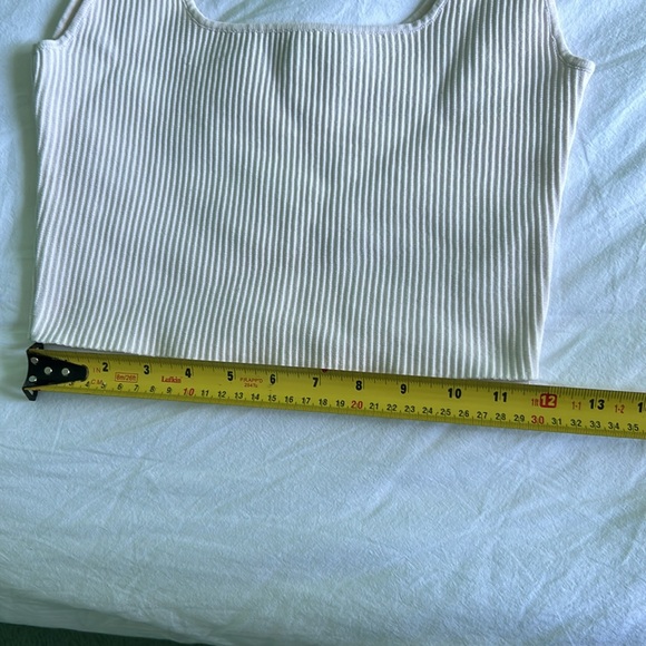 Women’s Glassons (Aritzia) Tank Top. Size SML Cream Colour. Like New Condition - Picture 7 of 10